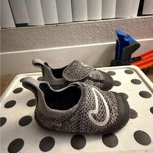 SOLD- Nike Swoosh Toddler Gray Black Knit Slip-On Sneakers 7C